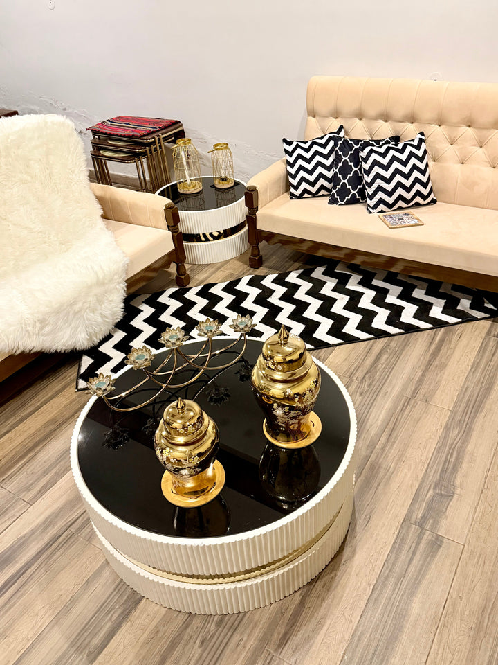 Modern Black and White Chevron Rug Runner - 3x6 ft, Stylish and Versatile Design